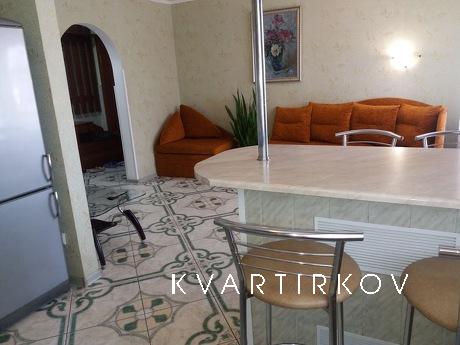 Стильна, затишна, економна 2 к / кв, Миколаїв - квартира подобово