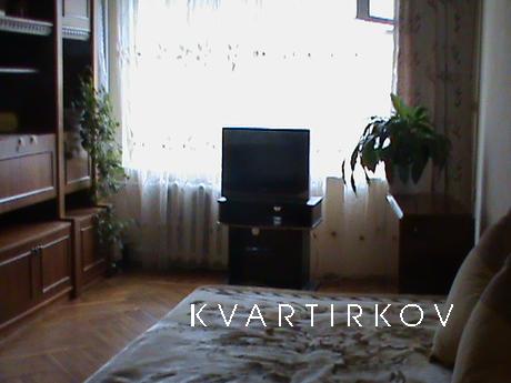 I rent in Alushta second apartment ul.Yaltinskaya 9. In the 