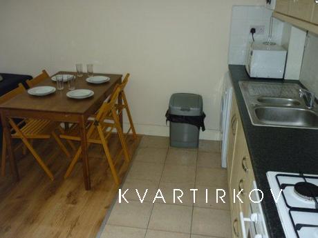 apartment near the sea, elite district, Yevpatoriya - apartment by the day
