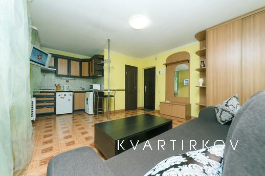 Rent 1k in Pechersk, Leskov 6, Kyiv - apartment by the day