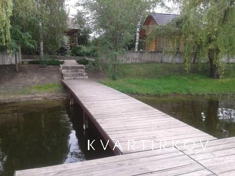 Loghouse and bathhouse by the river, Krivoy Rog - apartment by the day
