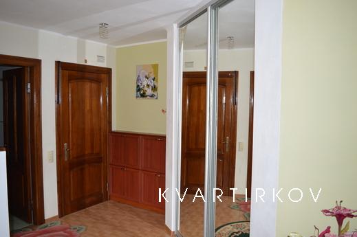 Apartment by the sea in Evpatoria, Yevpatoriya - apartment by the day
