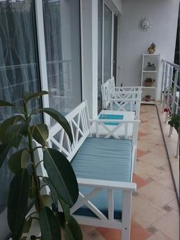 2 bedroom apartment 200m from the sea, Alushta - apartment by the day