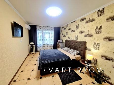 1 bedroom apartment in a modern renovati, Bila Tserkva - apartment by the day