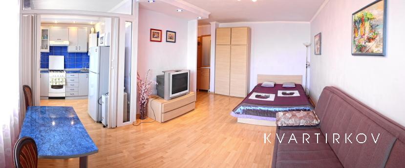 Apartment in the historic center, Sevastopol - apartment by the day