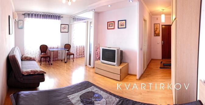 Apartment in the historic center, Sevastopol - apartment by the day