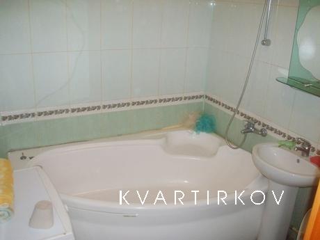 Two-bedroom apartment in the heart, Zhytomyr - apartment by the day