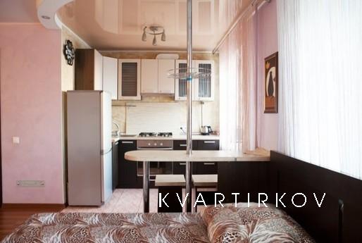 Luxury studio apartment, center, Zhytomyr - apartment by the day