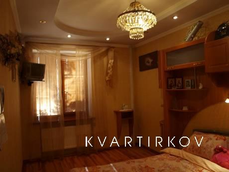 2-bedroom VIP apartment, Zhytomyr - apartment by the day