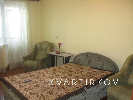 I rent one bedroom apartment with internet that near Rinca r