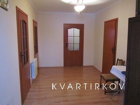 House near the clinic Kazyavkina, Truskavets - apartment by the day