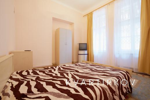 1 room. apartment in the center of Lviv, Lviv - apartment by the day