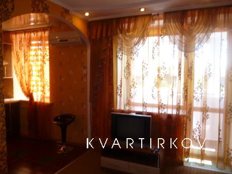 cozy and comfortable apartment, Zaporizhzhia - apartment by the day