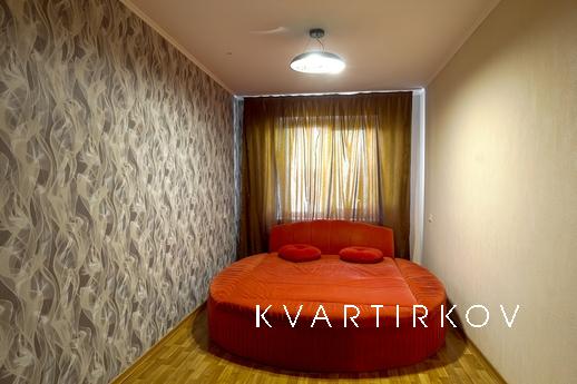 3 bedroom apartment metro Student, Kharkiv - apartment by the day