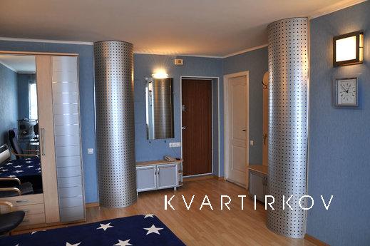 Luxury apartment, Mykolaiv - apartment by the day
