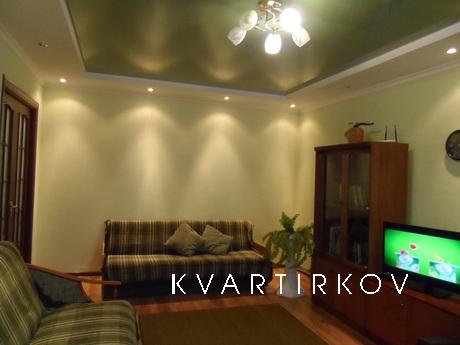 I rent my one-room apartment in the center of Feodosia with 