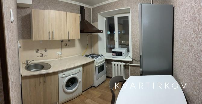 Cozy apartment near the metro August 23, Kharkiv - apartment by the day