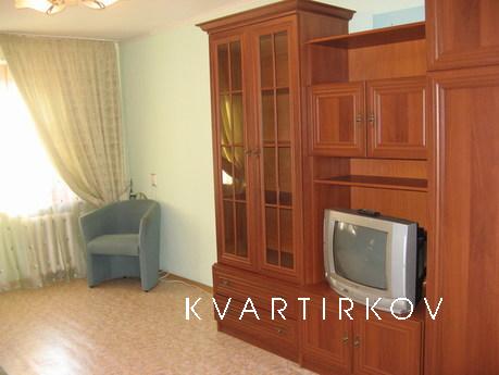2 bedroom Center WiFi Clean!, Kremenchuk - apartment by the day