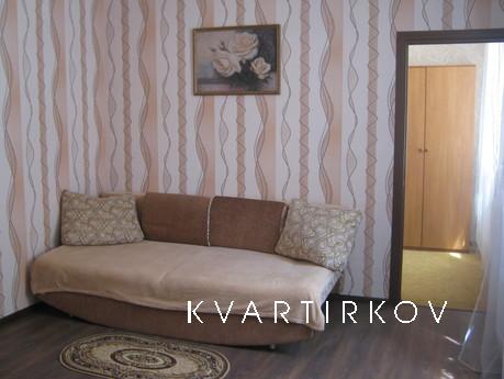 Rent 1komnatnaya house with private cour, Yevpatoriya - apartment by the day