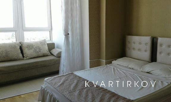 Rent 3 room apartment in the center. 10 minutes from the sea