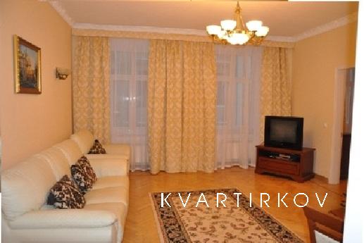 Rent in Lviv center, Lviv - apartment by the day