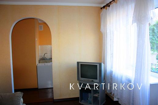 center, Odessa - apartment by the day