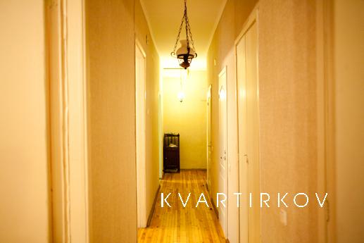 3 bedroom apartment in the Center, Saint Petersburg - apartment by the day