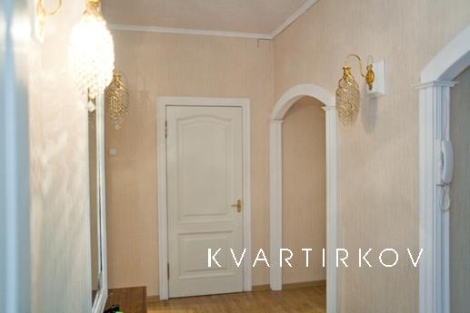 2 BR. in the heart of Petersburg, Saint Petersburg - apartment by the day