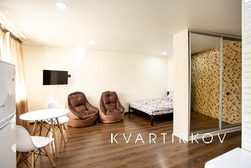 Excellent apartment in the very center o, Kherson - apartment by the day