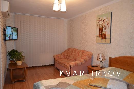 Подобово Люкс новий центр Wi-Fi, АГВ, Кропивницький (Кіровоград) - квартира подобово