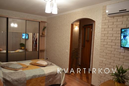 Daily Luxury new center Wi-Fi, AGV, Kropyvnytskyi (Kirovohrad) - apartment by the day