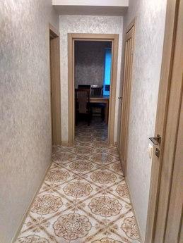 Good flat in Downtown 3 room 3 kings bad, Chernivtsi - apartment by the day
