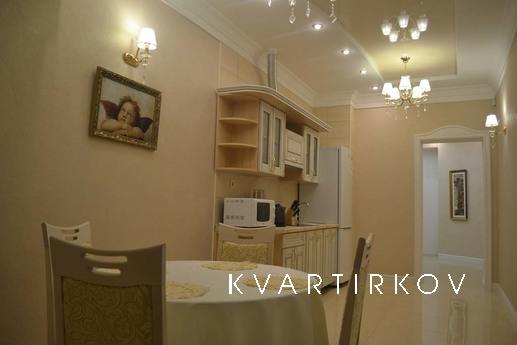 Class 'luxury' 2 bedrooms with jacuzzi, Odessa - apartment by the day