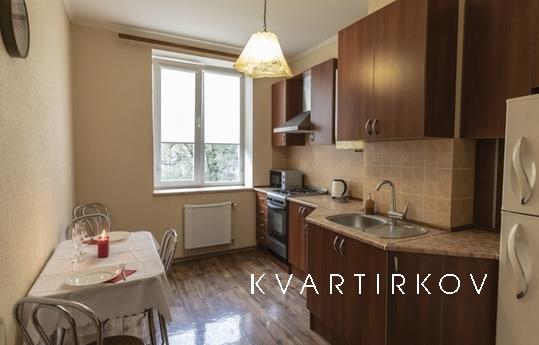 I rent a 2 room apartment in Krivoy Rog., Krivoy Rog - apartment by the day