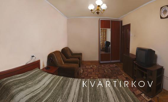 Apartment for rent on the street Toulous, Kyiv - apartment by the day