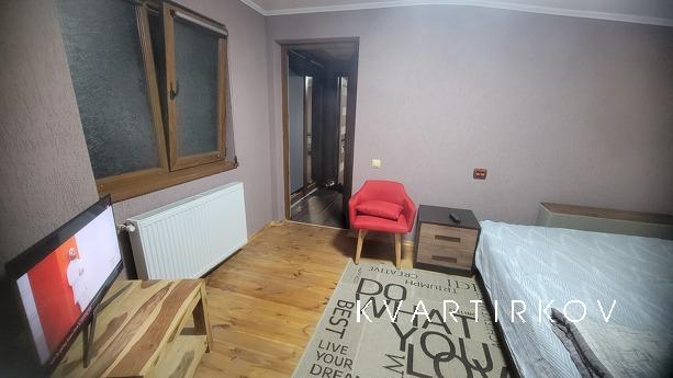 Затишний будинок, Берегово - квартира посуточно