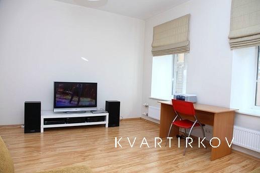 Posh kopeck piece has MOSCOW TRAIN STATI, Saint Petersburg - apartment by the day