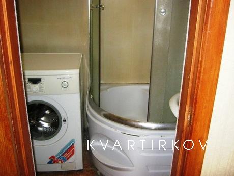 Cozy apartment with amenities in the cen, Svitlovodsk - apartment by the day