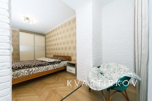 2 bedroom apartment Center, Arena City, Kyiv - apartment by the day