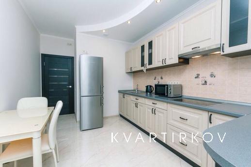 Stylish 1 bedroom apartment, Kyiv - apartment by the day