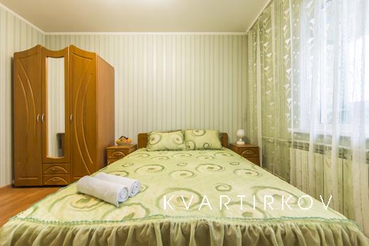 3-bedroom apartment near the metro stati, Kyiv - apartment by the day