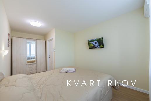 Vidova one-room apartment on Okruzhny, Kyiv - apartment by the day