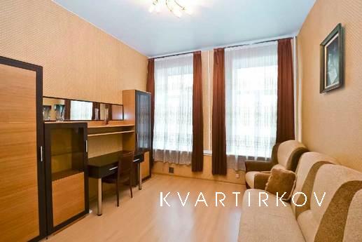 Apartments in the heart of St. Petersbur, Saint Petersburg - apartment by the day