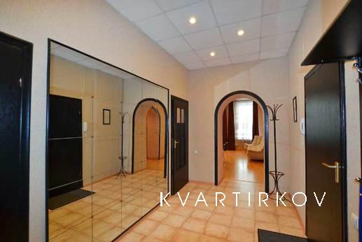 Apartments in the heart of St. Petersbur, Saint Petersburg - apartment by the day