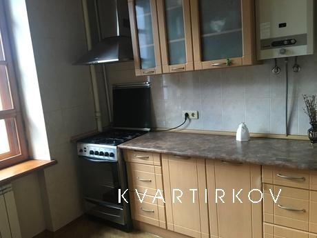 Lovely cozy apartment in the center, Kharkiv - apartment by the day
