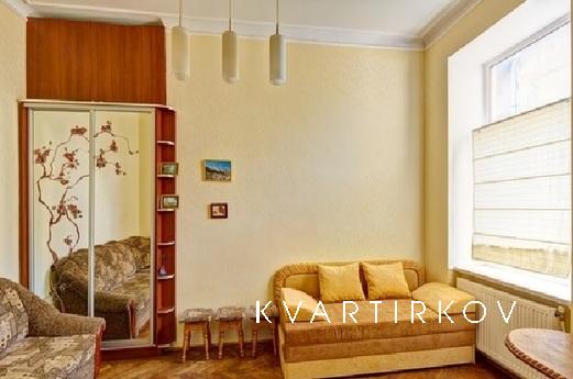 1-room apartment for rent in the center, Lviv - apartment by the day