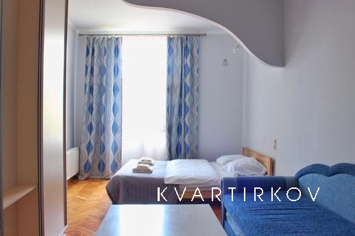 Create a new one 1 km. apartments at Doroshenka 1. (center, 