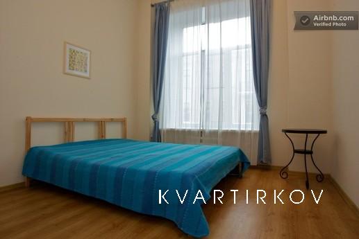 Excellent apartment 2 rooms in center, Saint Petersburg - apartment by the day