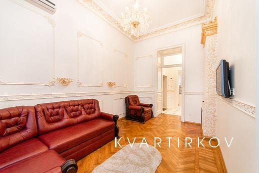 Luxurious apartment, Sabaneevsky bridge, Odessa - apartment by the day
