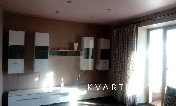 Stylish 2-bedroom apartment in the cente, Berdiansk - apartment by the day